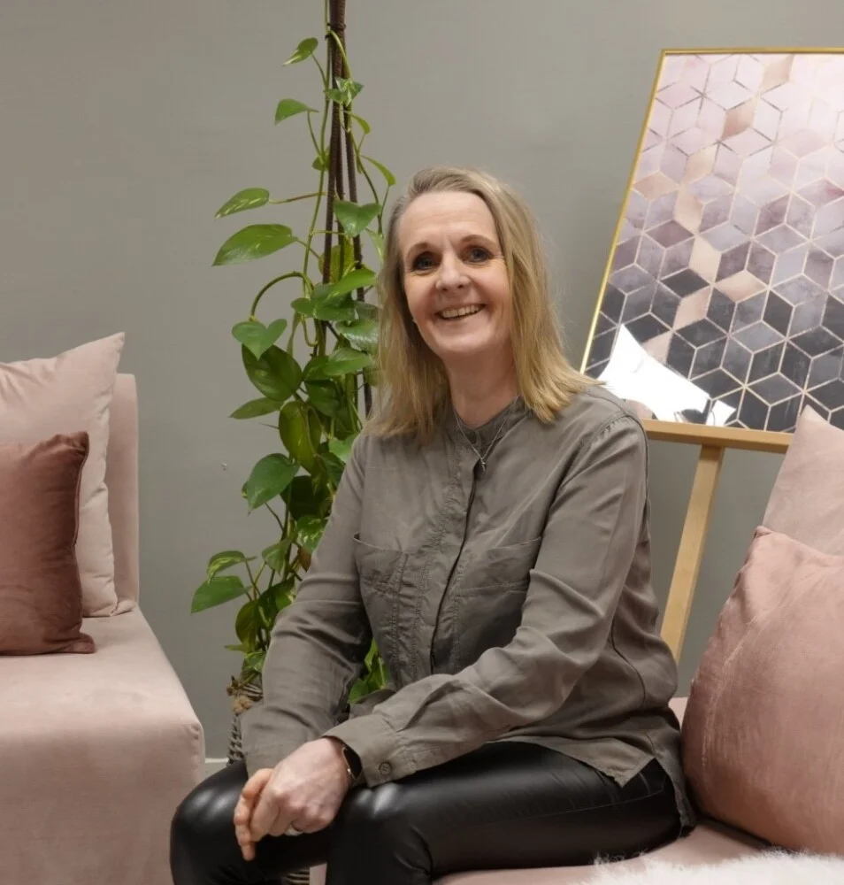 Eva Wöst Tungström, Begravningsrådgivare & officiant